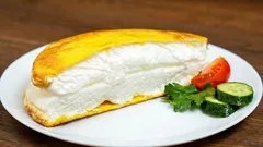 4 tips for making a fluffy omelet without an oven or flour. +1 special ingredient to keep the dish from deflating